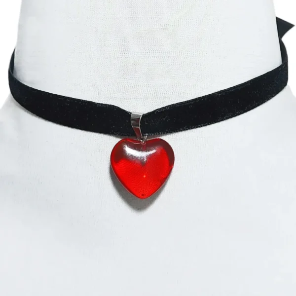 چوکر قلب قرمز با روبان مخمل مشکی کد 13180